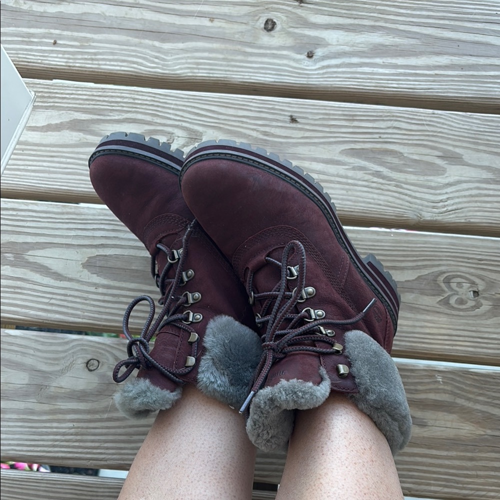 Timberland Brown Winter Boots Durable and Stylish very nice like new